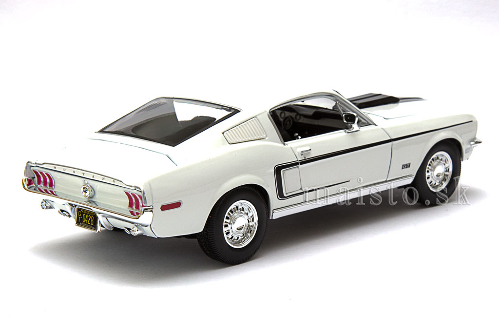 Ford Mustang GT Cobra Jet white