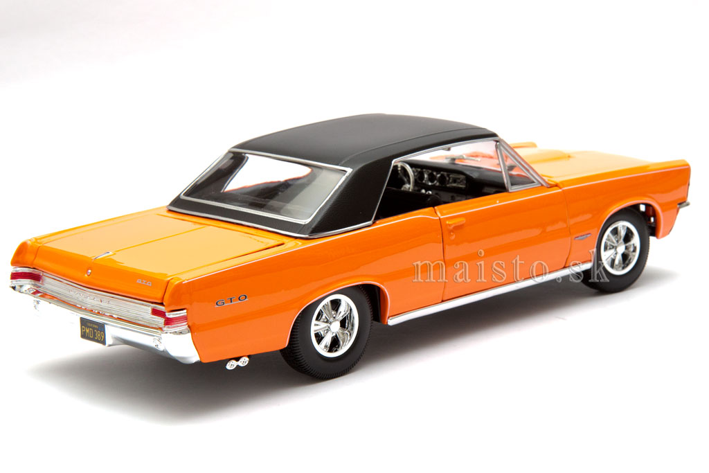 Pontiac GTO orange