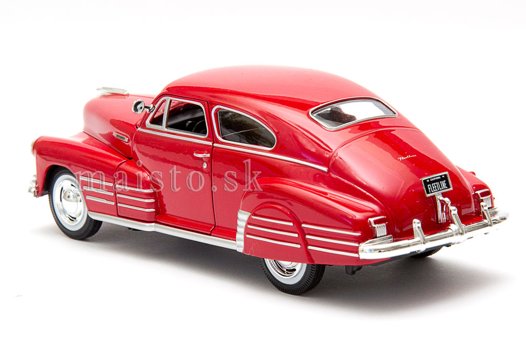 Chevrolet Fleetline Aerosedan red