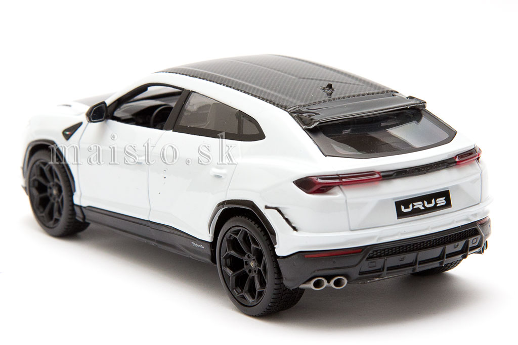 Lamborghini Ursus Performante white